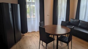 Uklassifisert bilde, 2 av 12, knapp