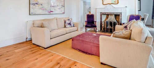 Spacious Edwardian house ideal for corporate stays