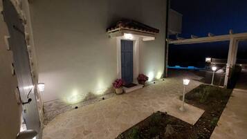 House (Four bedroom Villa) | Exterior