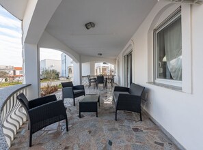 Apartment (Superior Two Bedroom Apartment with T) | Terrasse/Patio