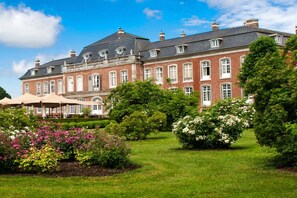 Exterior - Countryside Stay with Terrace (Heers)