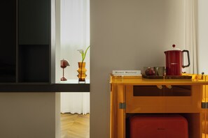 Superior Double Room, City View | Living area - Li'an  Designer Hotel  (Chongqing)