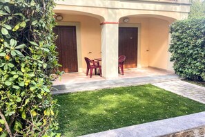 Outdoor dining - Elite Residence Near Rome and Tivoli (Roma)