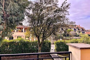 Property grounds - Roman Base near Marco Simone Golf Course (Roma)