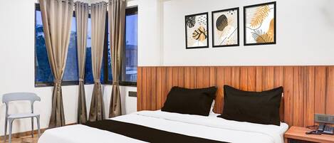 1 bedroom, desk, free WiFi, bed sheets
