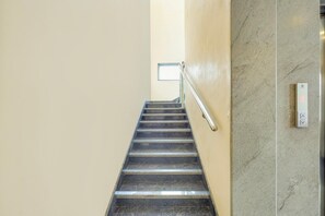 Interior - Super Townhouse Visakhapatnam (Dwarka Nagar, Visakhapatnam)