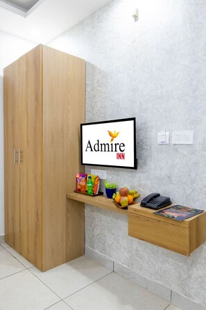 Laptop workspace, free WiFi - Fortune Inn Sector - 104 By ASPL (Noida)