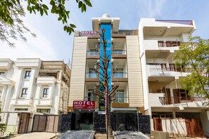 Exterior - Fortune Inn Sector - 104 By ASPL (Noida)