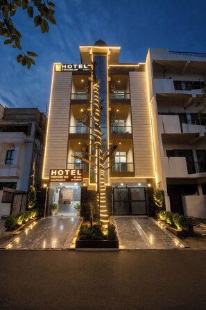 Interior - Fortune Inn Sector - 104 By ASPL (Noida)