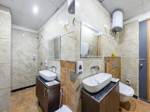 Bathroom - Fortune Inn Sector - 104 By ASPL (Noida)