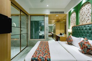 Signature Suite, City View | In-room safe, desk, laptop workspace, free WiFi - SiO Suites (Navi Mumbai)