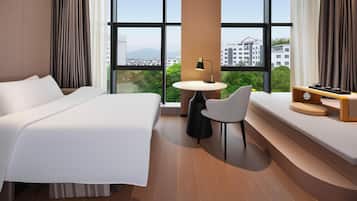 Deluxe Room, 1 King Bed with Sofa bed