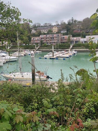 NORMANDY Face au port . charmant T2 RDC 2 pers. Avec terrasse & jardinet