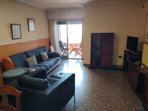 Living area - Charming family retreat with sea views in Ca La Solé (Vinaròs)