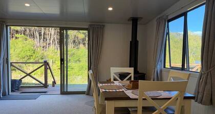 Alpaca Farm Retreat - Peaceful Rural Escape