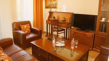 Superior Duplex, City View | Living area