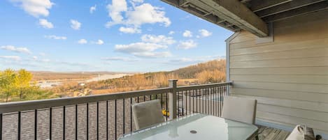 Appart'hÎtel, 1 grand lit et 1 canapé-lit, balcon (Little Treehouse on the Lake) | Balcon