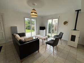 TV - Le gîte de saint pabu, la perle des Abers, à 5 min de toutes les plages (Saint-Pabu)