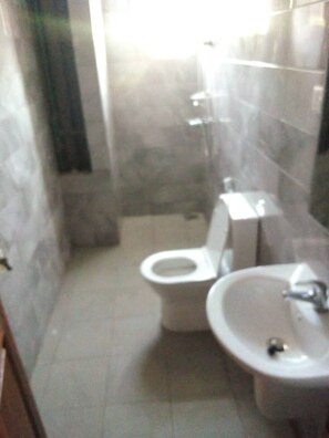 Habitación doble de lujo, vista a la montaña | Baño