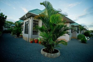 Exterior - Paki Hotels&apartment (Moshi)
