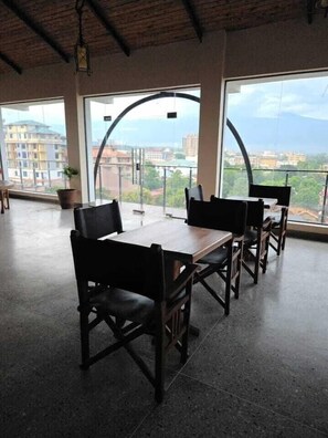Coffee service - Paki Hotels & Apartments (Moshi)