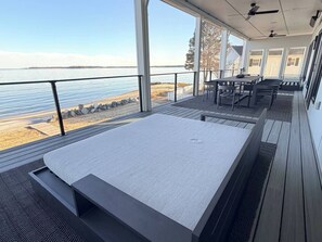 Outdoor dining - Luxury Chesapeake Bayfront Home w/ Private Beach (Lusby)