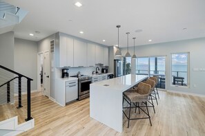 Coffee/tea maker, fridge, microwave, oven - Luxury Chesapeake Bayfront Home w/ Private Beach (Lusby)
