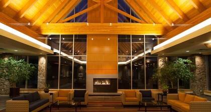 Edmonton Hotel & Convention Center