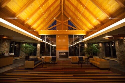 Edmonton Hotel & Convention Center