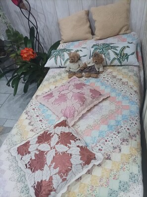 1 bedroom, iron/ironing board, WiFi, bed sheets