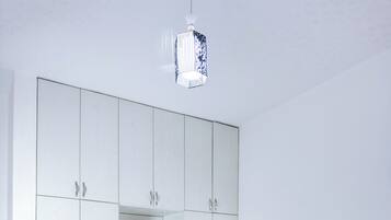 Apartment, Balkon, Gartenblick