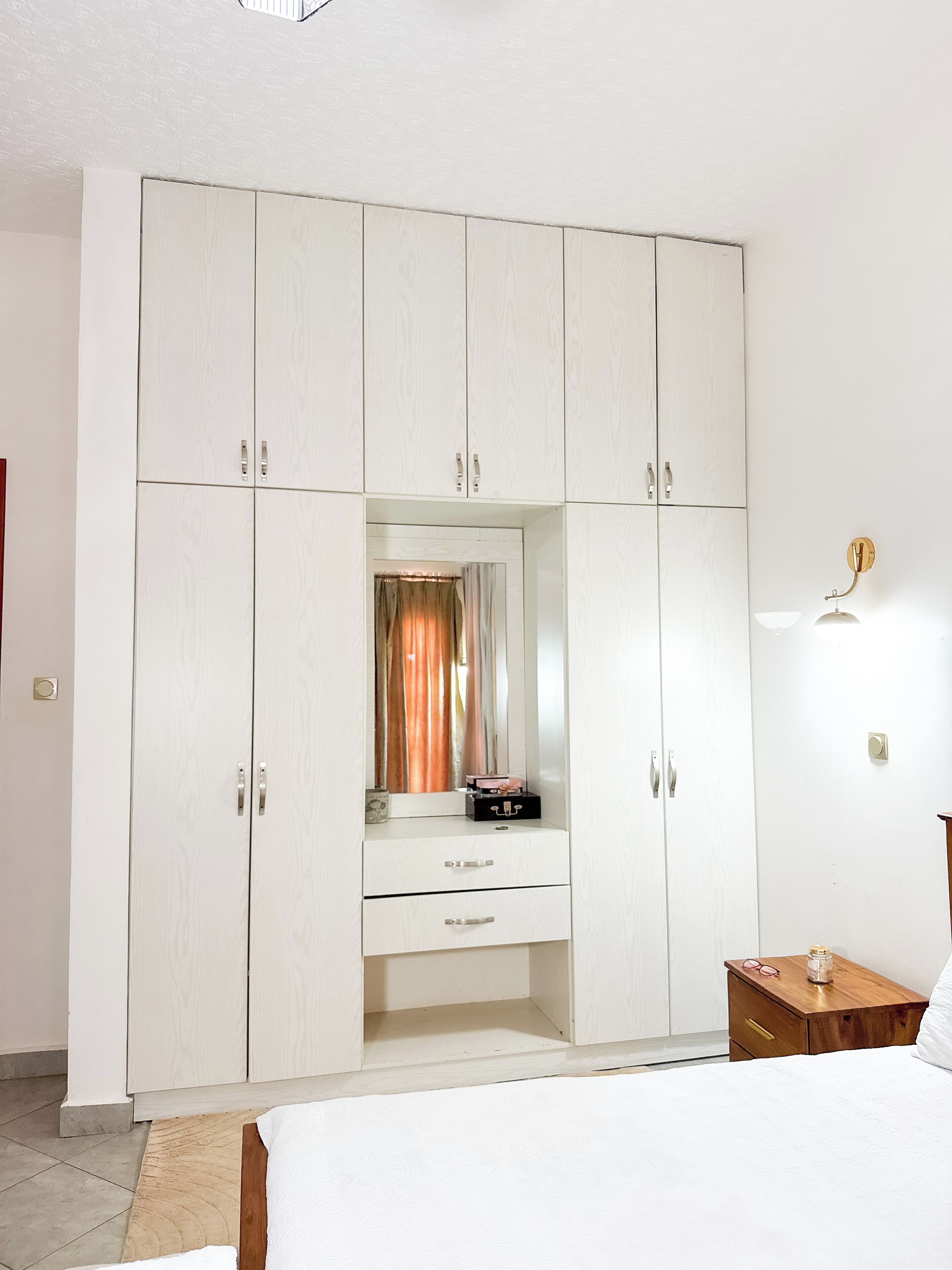 Apartment, Balkon, Gartenblick