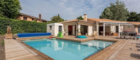 Outdoor pool, a heated pool