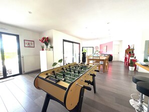 غرفة الألعاب