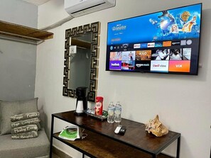 Deluxe Room, Courtyard View | Interior - Hotel 305  (Parras de la Fuente)