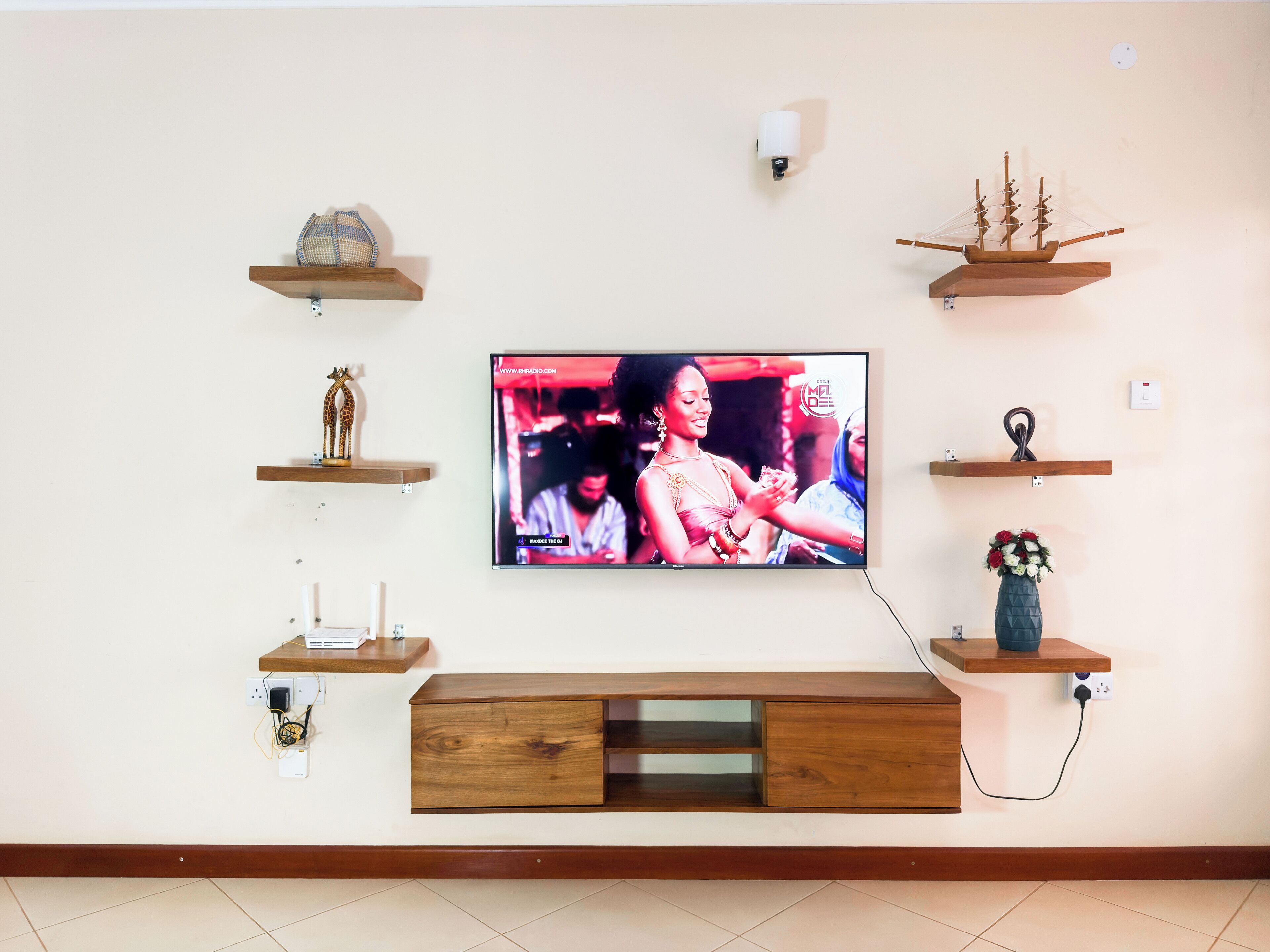 المنشأة من الداخل