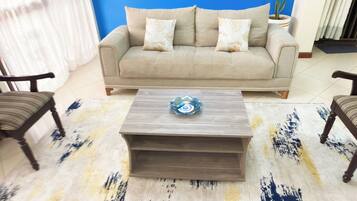 Apartment, Balkon, Stadtblick | Wohnbereich