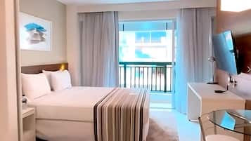 Suite | Blackout drapes, iron/ironing board, WiFi (free)