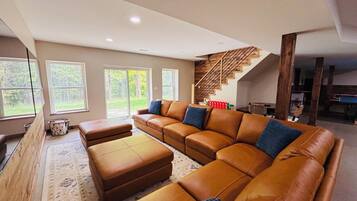 Smart-TV, Kamin, Videospiele