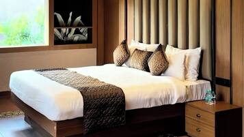 Premium Room, Balcony, River View | In-room safe, desk, laptop workspace, blackout drapes