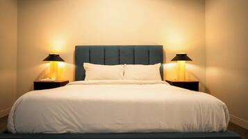 Iron/ironing board, WiFi, bed sheets