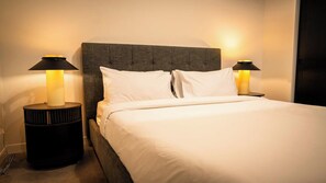 1 bedroom, iron/ironing board, WiFi, bed sheets - Roami at Century Plaza | Convention Ctr |1BR Loft (Minneapolis)