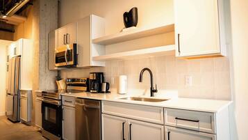 Fridge, microwave, oven, stovetop