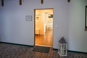 Interior - Vacation apartment Fietje with wellness area in historic Gulfhof (Dornum)