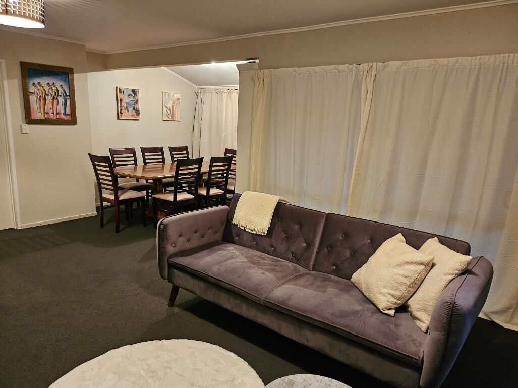 3 Bedroom Home With Free Parking In Prime Location Minutes From Milford Beach - Auckland
