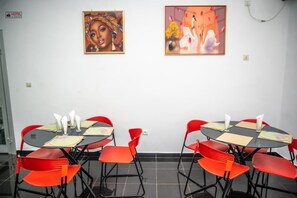 Dining - Le Paquebot Hôtel Restaurant Kribi  (Kribi)