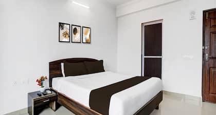 Deluxe Hotel Springs