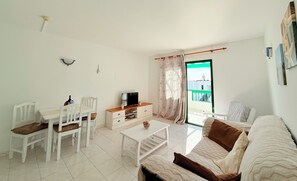 Living area - -MONTORIAN 19- Apartments Lanzarote (Puerto del Carmen)
