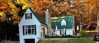 NEW! The Frankfort Beach Retreat- Gorgeous, Dog-Friendly, and Great Location! Includes Hot Tub and Advanced Central Air Conditioning System! 5 Kayaks and a Paddleboard Included! Perfect Family Getaway!