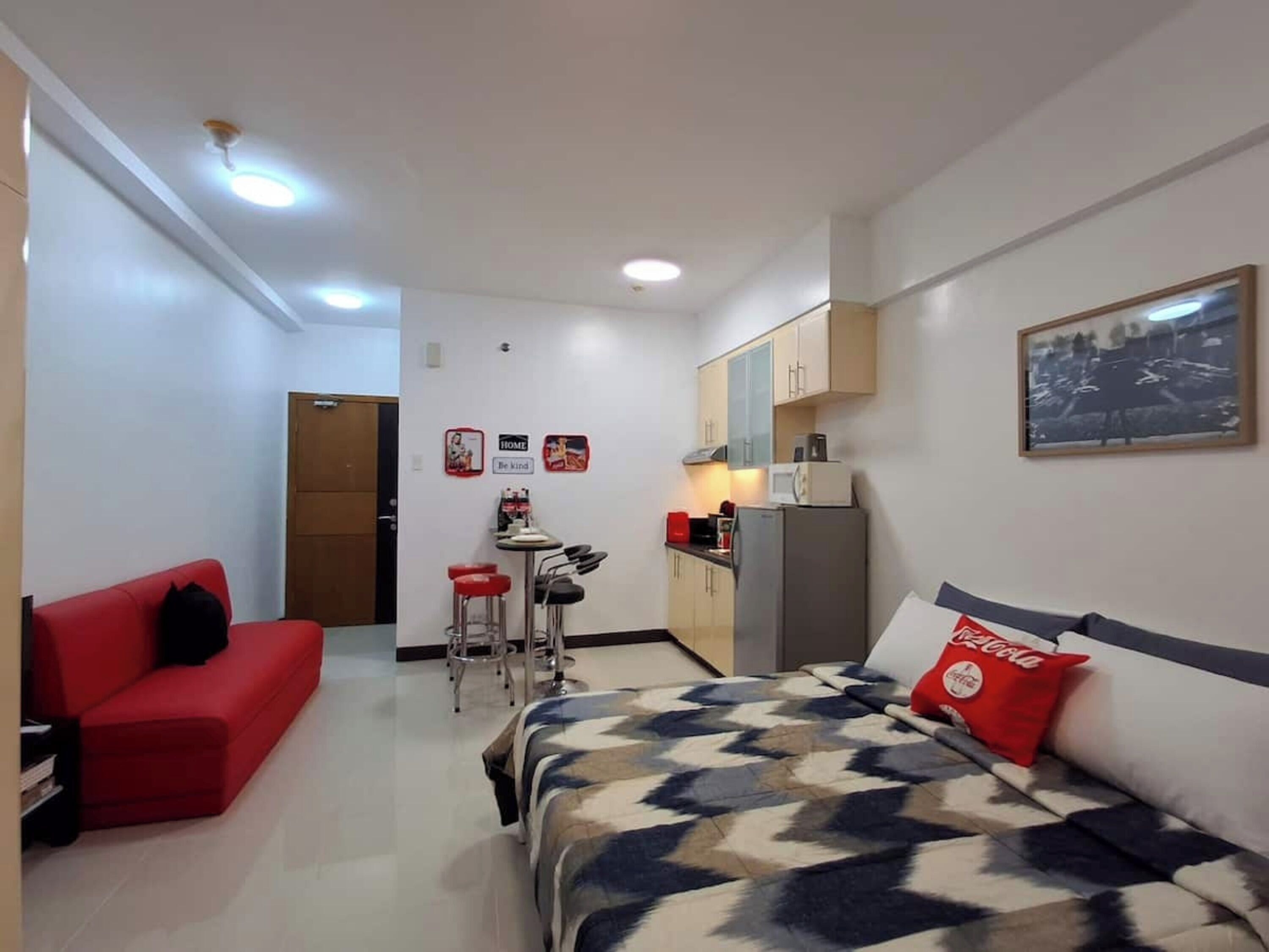 Studio Standard, 1 grand lit, climatisation, vue ville | Coin séjour